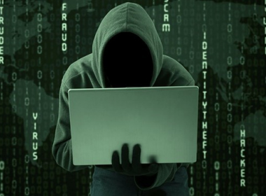 Đầu năm nay, ngân hàng Ecuador đã bị hack 9 triệu USD - Máy in thẻ nhựa, máy dập nổi, đầu đọc thẻ nhựa