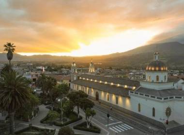 Ecuador phát hành hộ chiếu điện tử đầu tiên - Máy in thẻ nhựa, máy dập nổi, đầu đọc thẻ nhựa