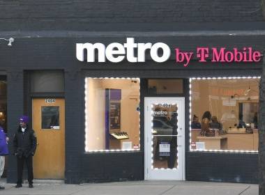 T-Mobile: Thông tin về 54 triệu khách hàng đã bị lộ - Máy in thẻ nhựa, máy dập nổi, đầu đọc thẻ nhựa