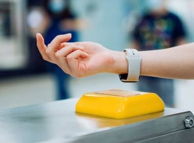 Giấy phép lái xe và ID kỹ thuật số của Apple ra mắt tại - Máy in thẻ nhựa, máy dập nổi, đầu đọc thẻ nhựa