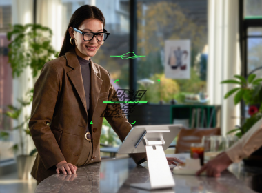 Alipay tích hợp thanh toán vào kính AR - Máy in thẻ nhựa, máy dập nổi, đầu đọc thẻ nhựa