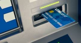 Romania bắt giữ 6 đối tượng đánh cắp thông tin thẻ ATM - Máy in thẻ nhựa, máy dập nổi, đầu đọc thẻ nhựa