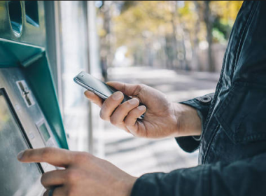 Diebold, MasterCard hợp tác thí điểm giải pháp ATM khôn - Máy in thẻ nhựa, máy dập nổi, đầu đọc thẻ nhựa