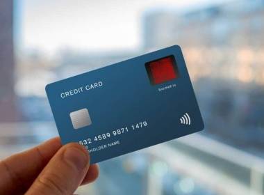 Các sân bay áp dụng thẻ sinh trắc học vào bảo mật nhận  - Máy in thẻ nhựa, máy dập nổi, đầu đọc thẻ nhựa