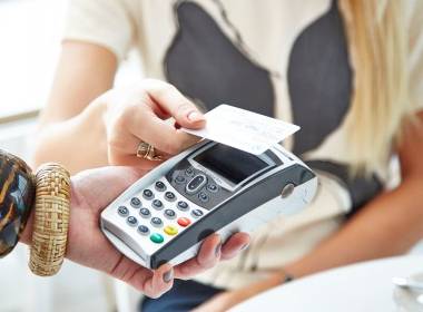 Gian lận thương mại điện tử sẽ vượt quá 100 tỷ USD - Máy in thẻ nhựa, máy dập nổi, đầu đọc thẻ nhựa
