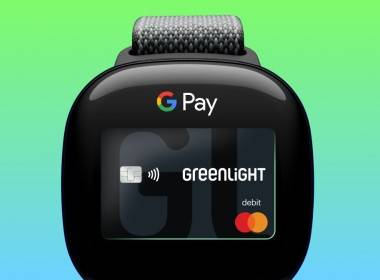 Google tích hợp thẻ Greenlight vào đồng hồ thông minh - Máy in thẻ nhựa, máy dập nổi, đầu đọc thẻ nhựa