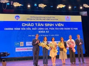 MK Group đồng hành cùng các tân sinh viên Trường ĐHKTQD - Máy in thẻ nhựa, máy dập nổi, đầu đọc thẻ nhựa