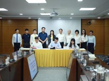 DỊCH VỤ CHUYỂN PHÁT THẺ TỚI TAY KHÁCH HÀNG - Máy in thẻ nhựa, máy dập nổi, đầu đọc thẻ nhựa