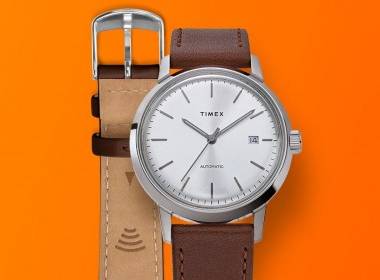 Timex triển khai tính năng thanh toán trên dây đeo đồng - Máy in thẻ nhựa, máy dập nổi, đầu đọc thẻ nhựa