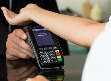 NFC Forum: Gia tăng sử dụng NFC không tiếp xúc trên toà - Máy in thẻ nhựa, máy dập nổi, đầu đọc thẻ nhựa