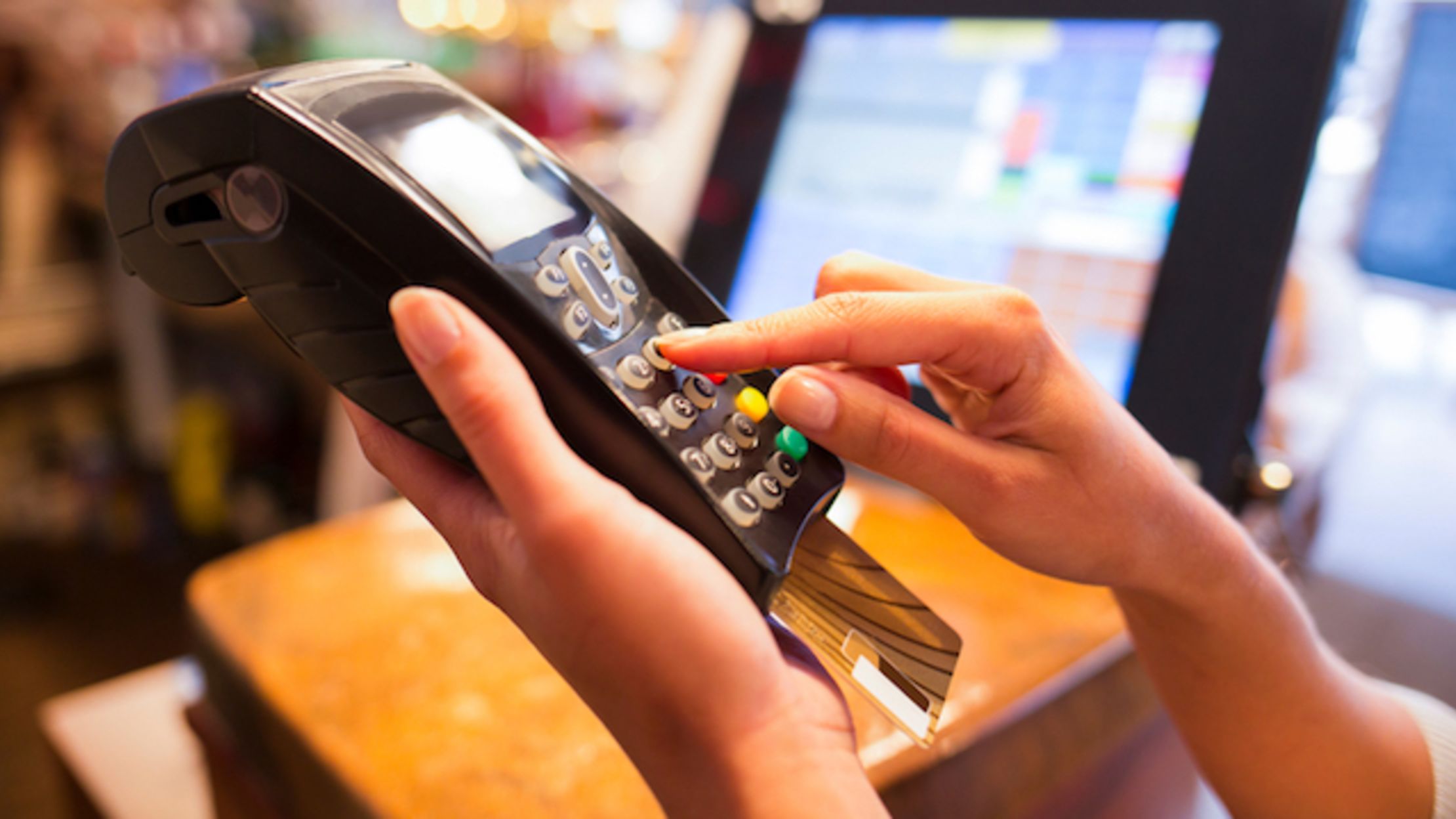 Triệt ph&aacute; tổ  chức đ&aacute;nh cắp hơn 12 triệu USD